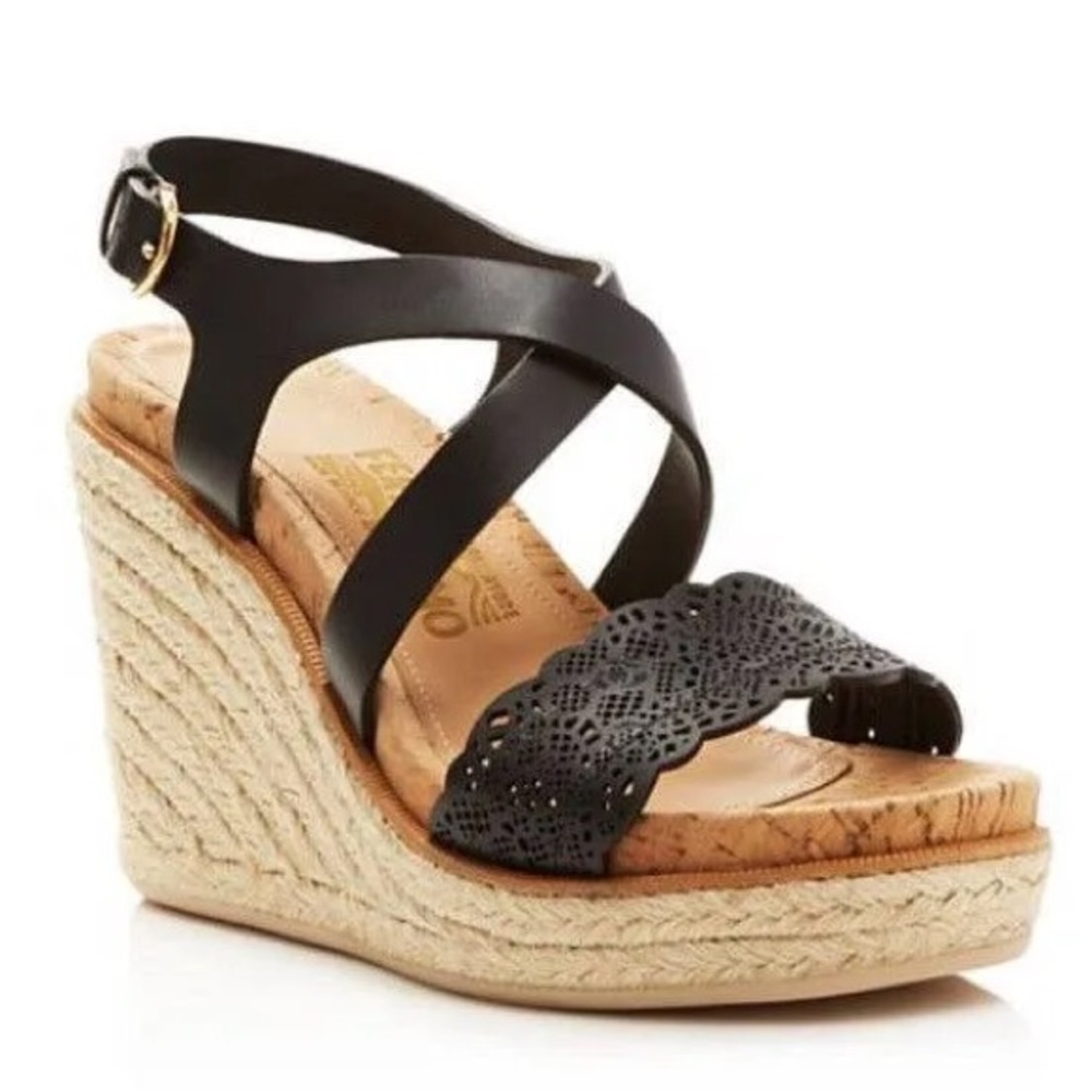 Salvatore Ferraragamo Black leather Wedge Sandal